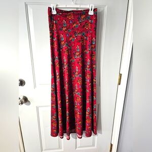 Woman's lularoe skirt